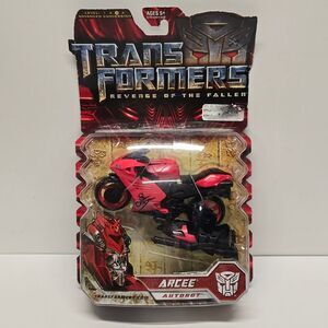 Transformers Rotf Deluxe Arcee 2009 NEW Sealed
